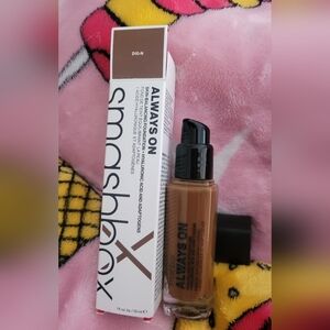 BNIB Smashbox ALWAYS ON SKIN BALANCING FOUNDATION D10-N